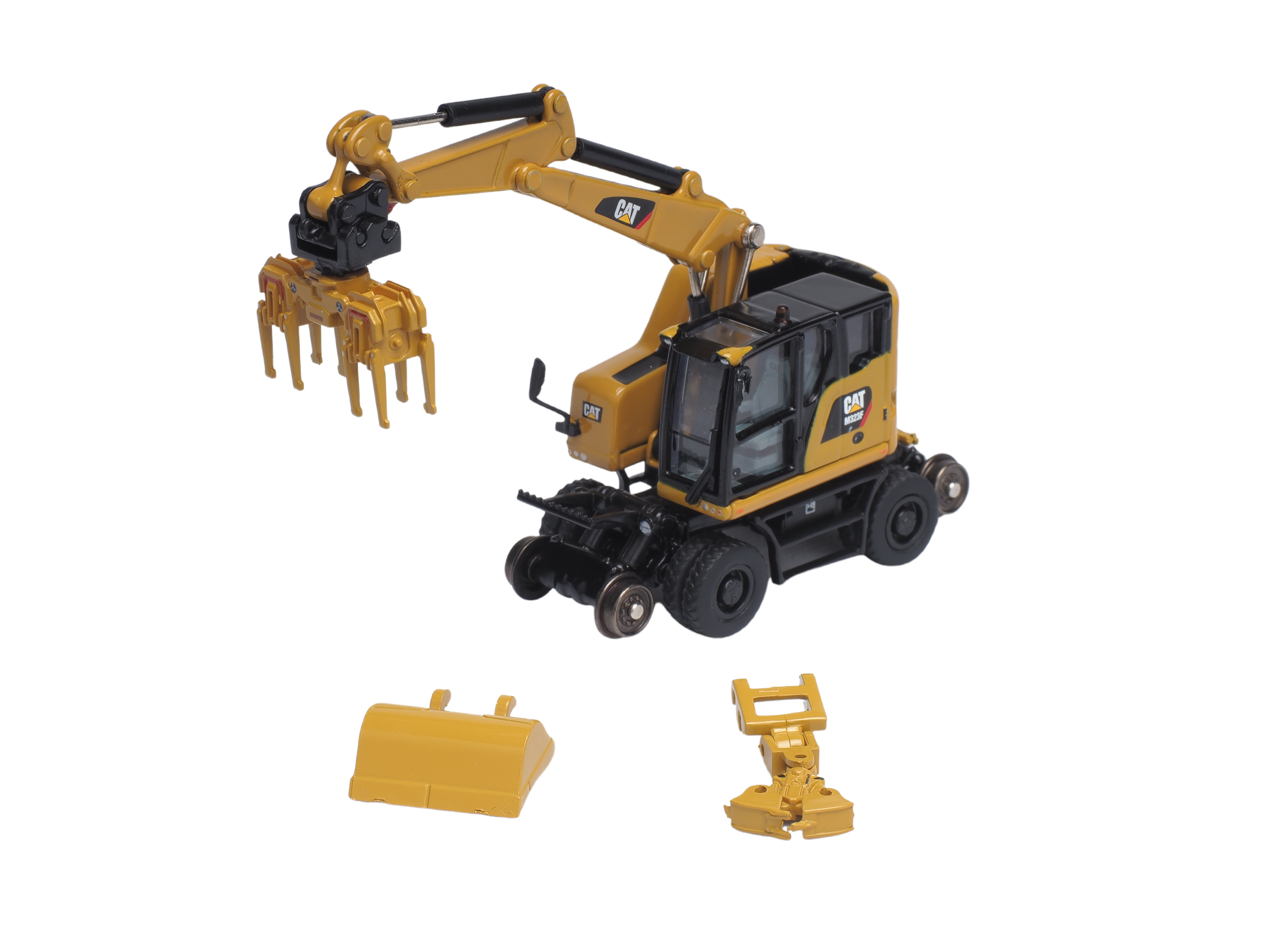 CAT Progress Rail HO Scale Train Set