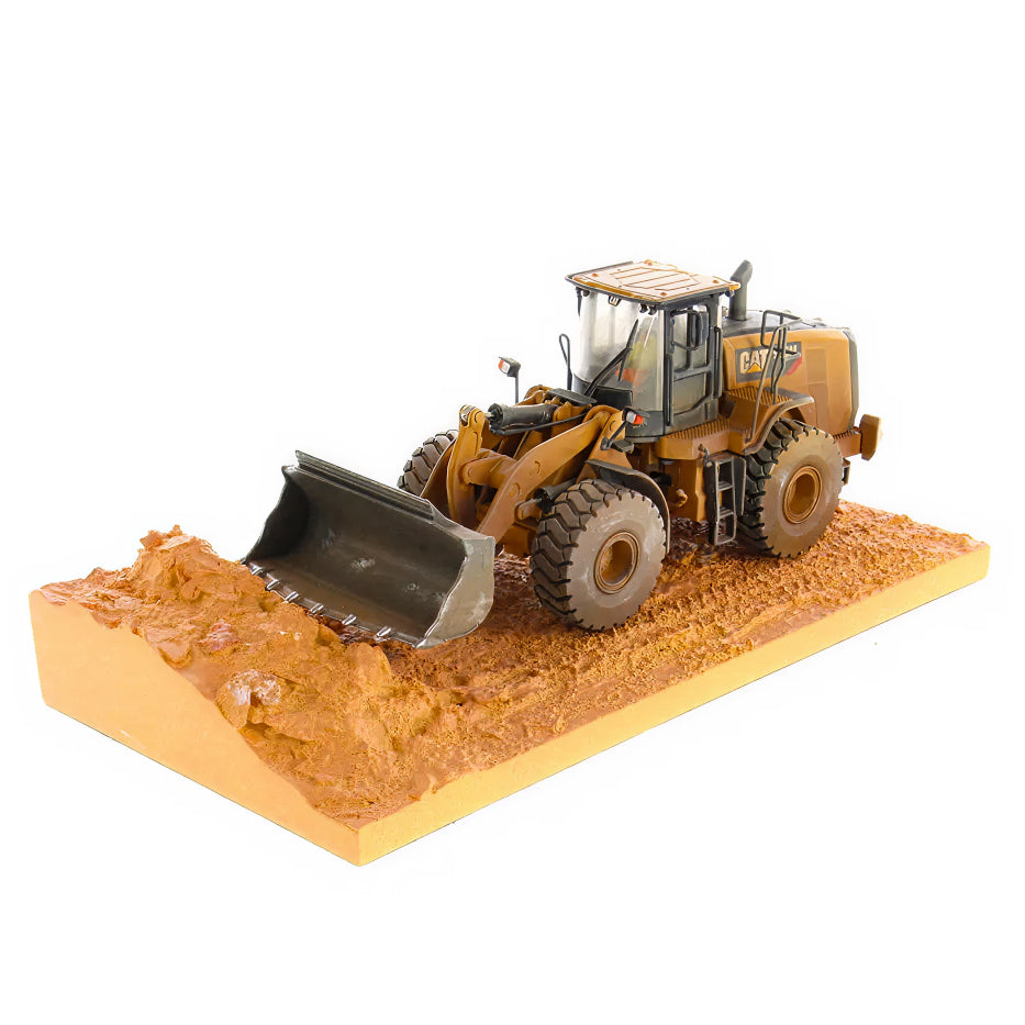 CAT Die Cast Weathered 966M Wheel Loader 1:50