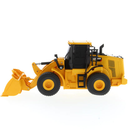 CAT Remote Controlled 950M Wheel Loader 1:35