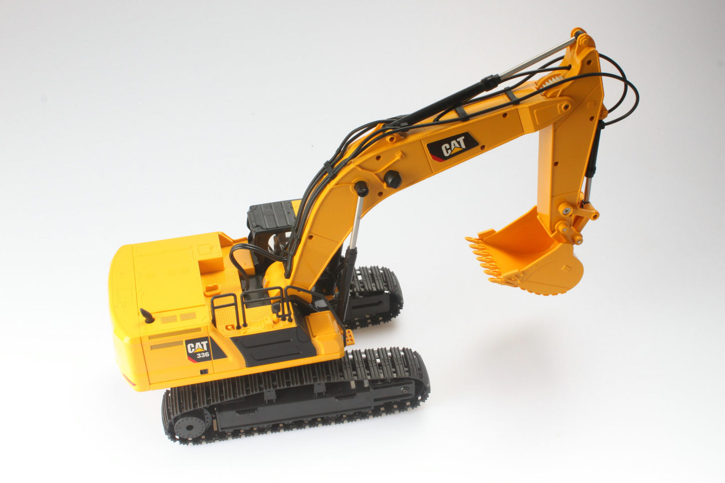 CAT Remote Controlled 336 Excavator 1:24