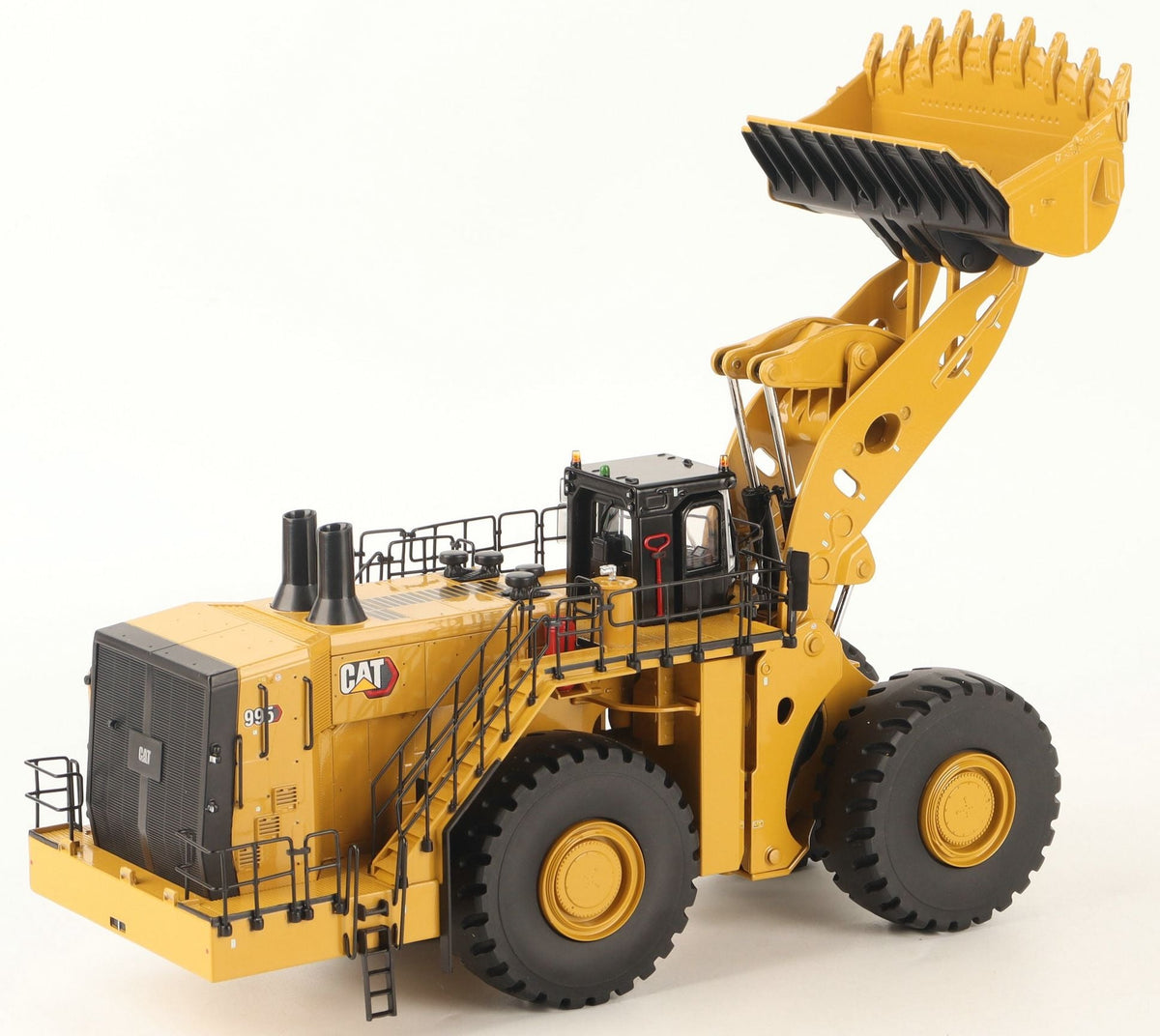 Cat 995 Large Wheel Loader 1:50 scale die cast model, side view
