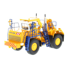 BELAZ 74470 Recovery Tractor
