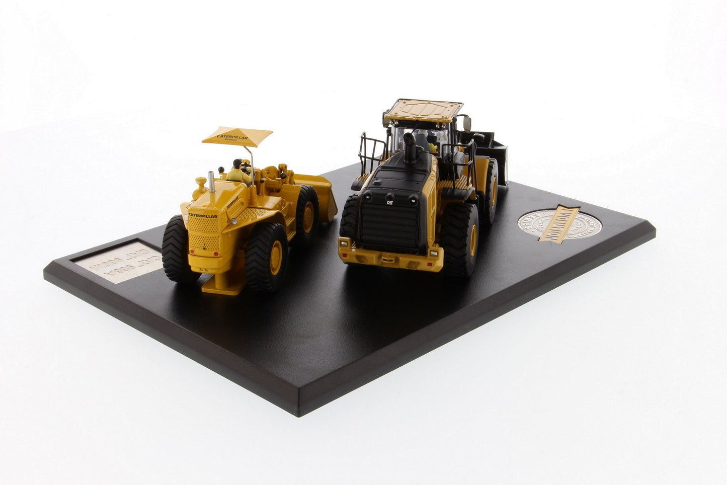 CAT 966A & 966M Wheel Loader Evolution Series 1:50 Scale Die Cast Model