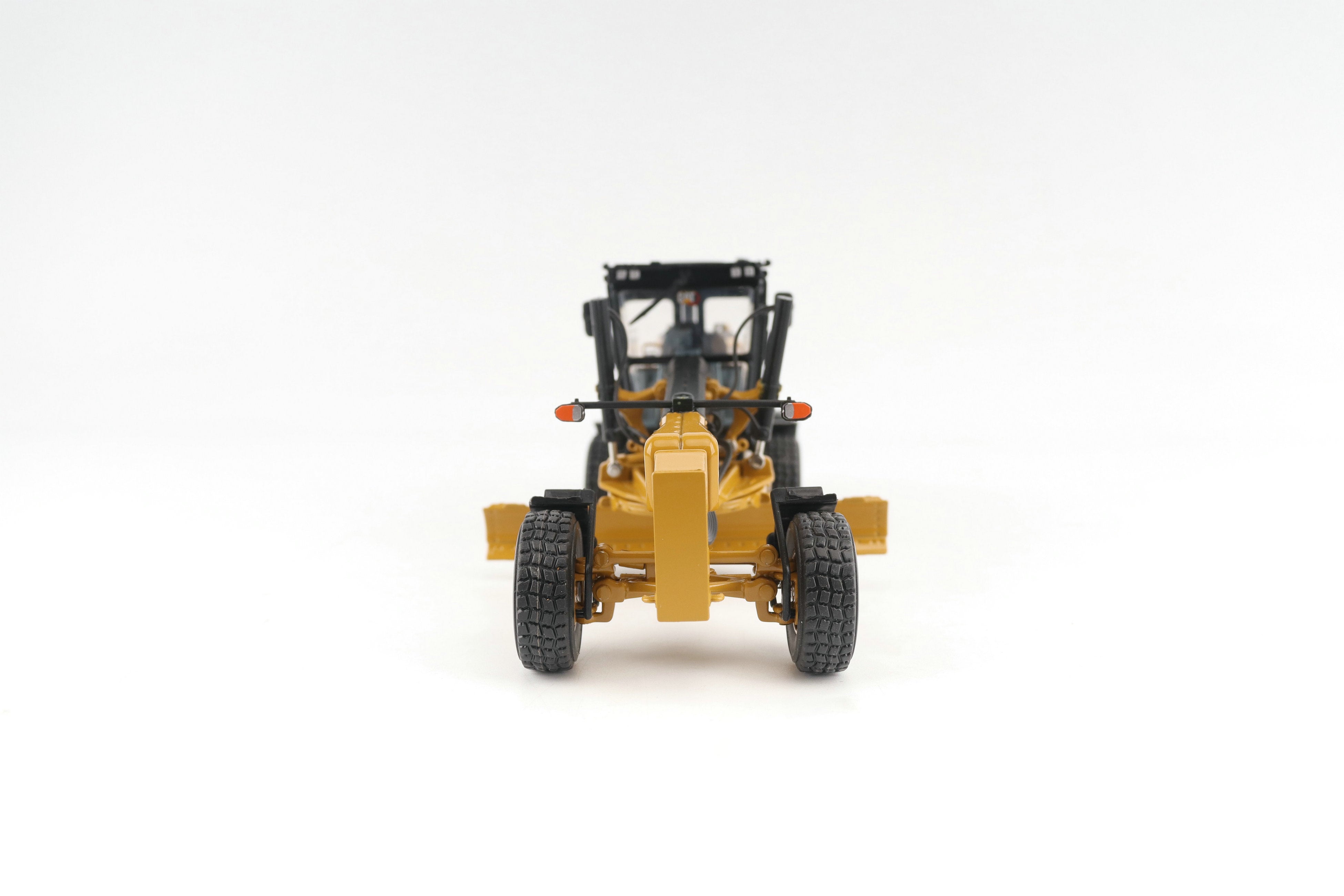 CAT 140 LVR Motor Grader High Line Series 1:50 Scale Die Cast Model