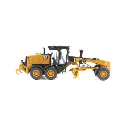 CAT 150 Motor Grader LVR 1:50 Diecast Masters 85795