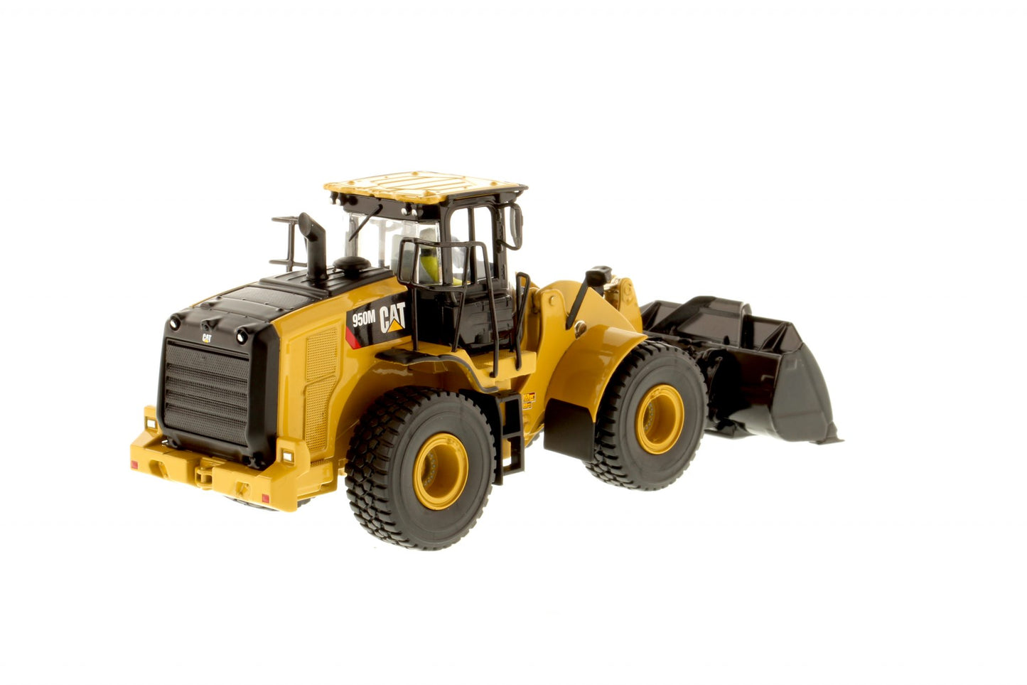 CAT 950M rear view