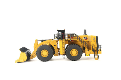 Cat 995 Large Wheel Loader 1:50 scale die cast model, front view