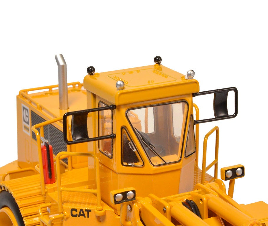 CAT 988B Wheel Loader front view
