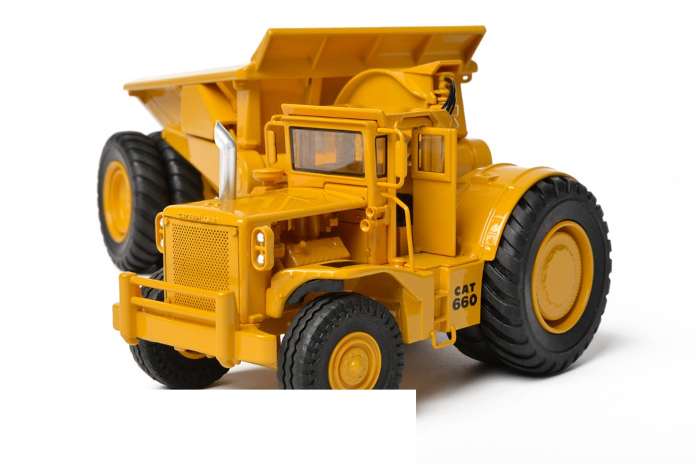 CAT PR660 tractor front view