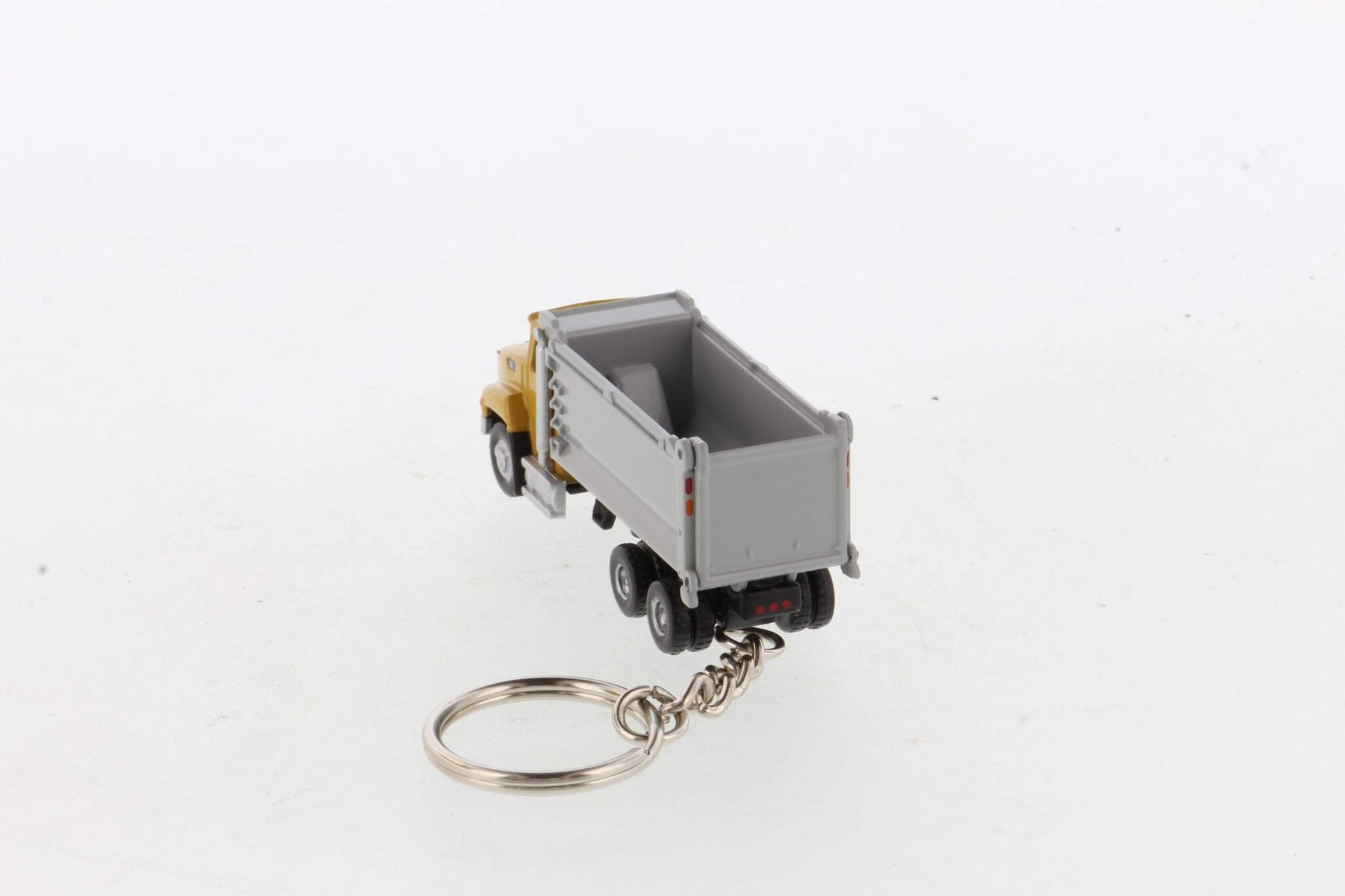 CAT CT660 Dump Truck keychain view 5