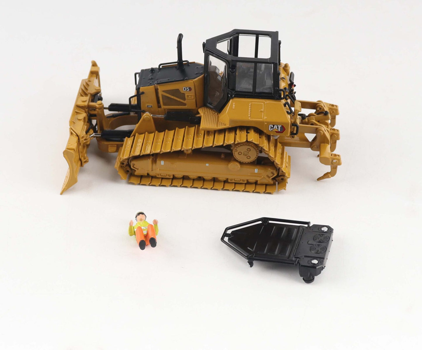 CAT D5 LGP angled view