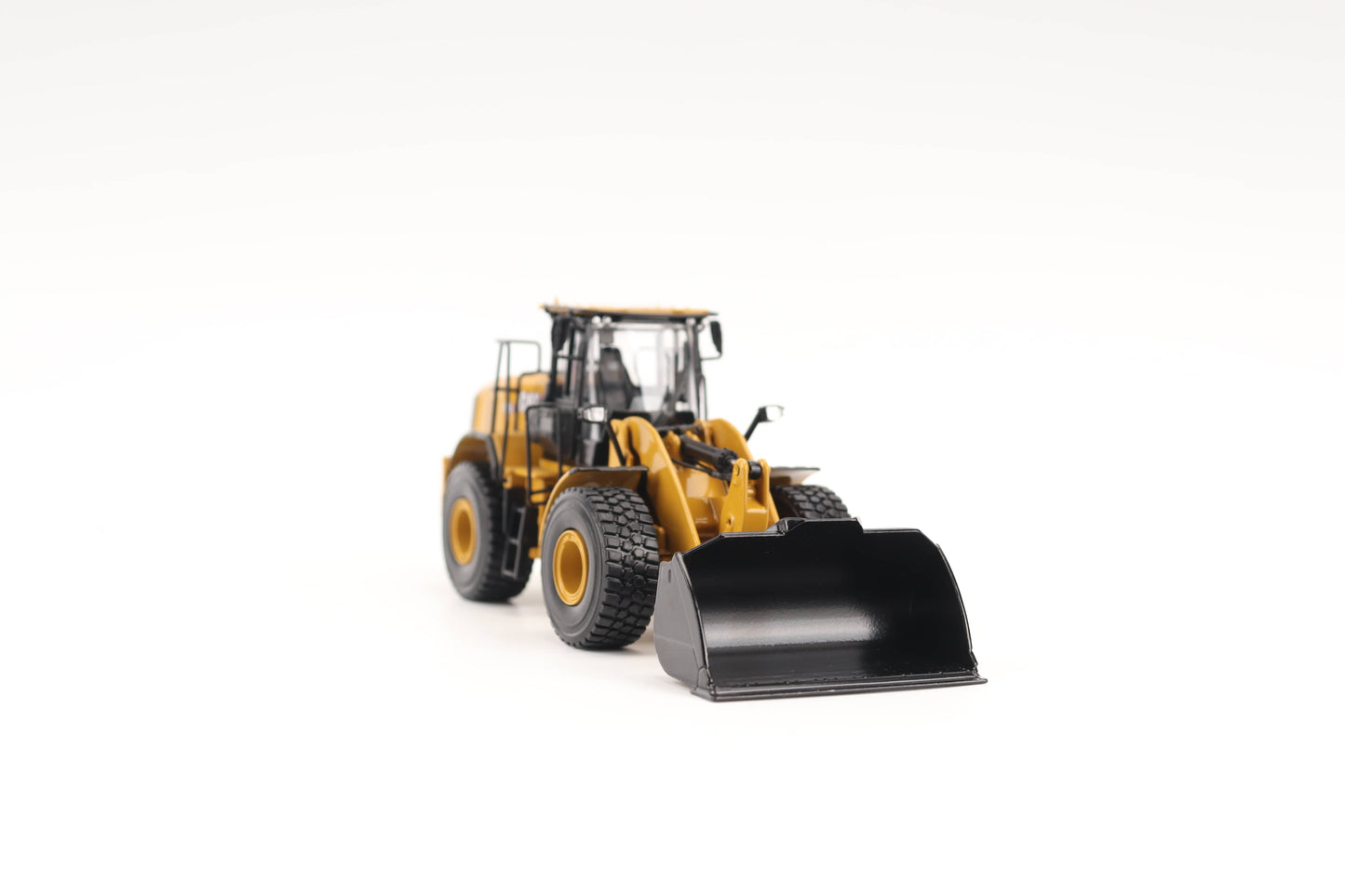 CAT 950 Wheel Loader High Line Series 1:50 Scale Die Cast Model