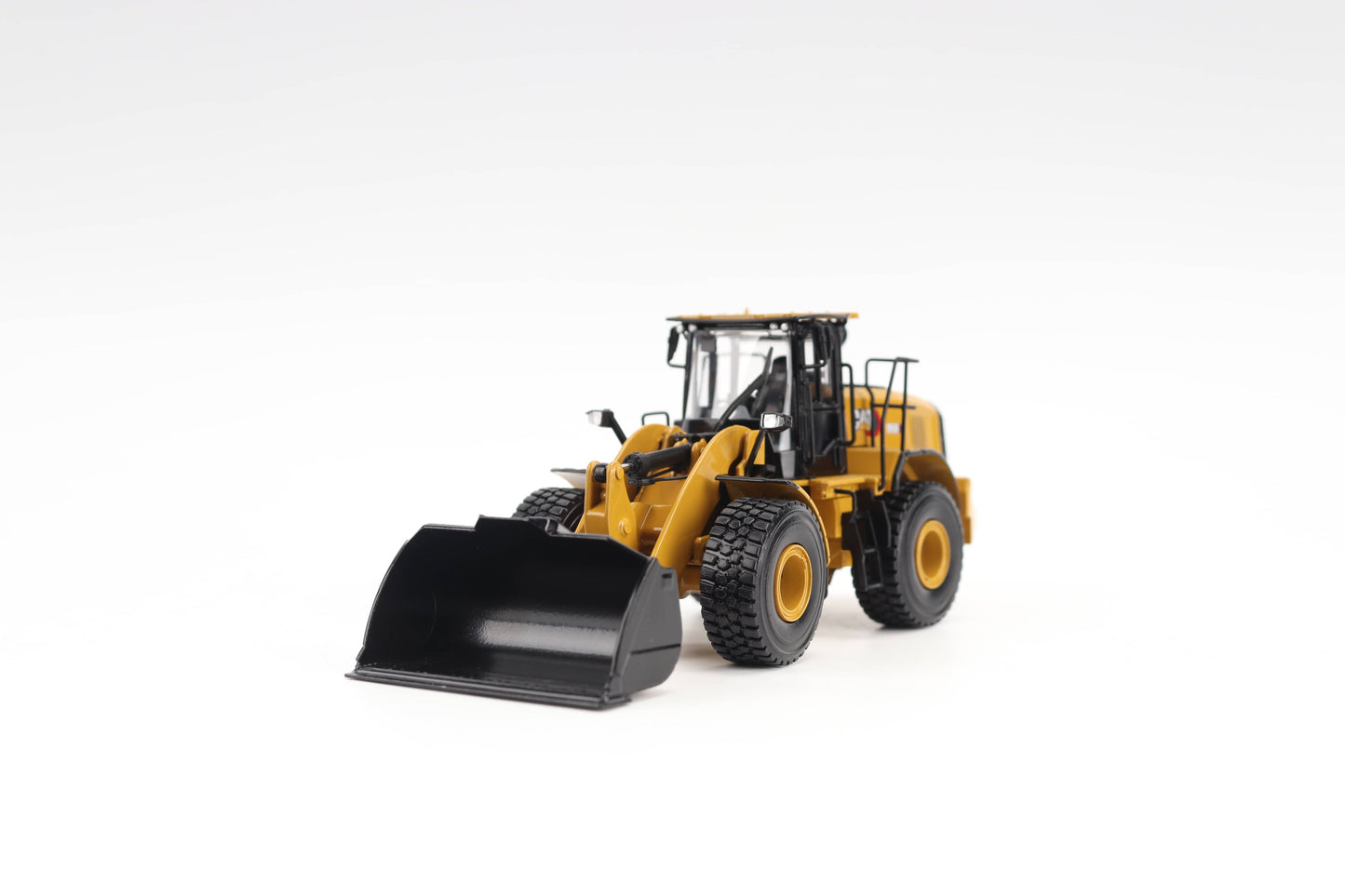CAT 950 Wheel Loader High Line Series 1:50 Scale Die Cast Model