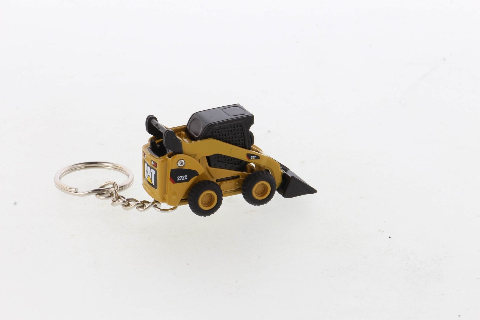 CAT 272D2 Skid Steer keychain view 3