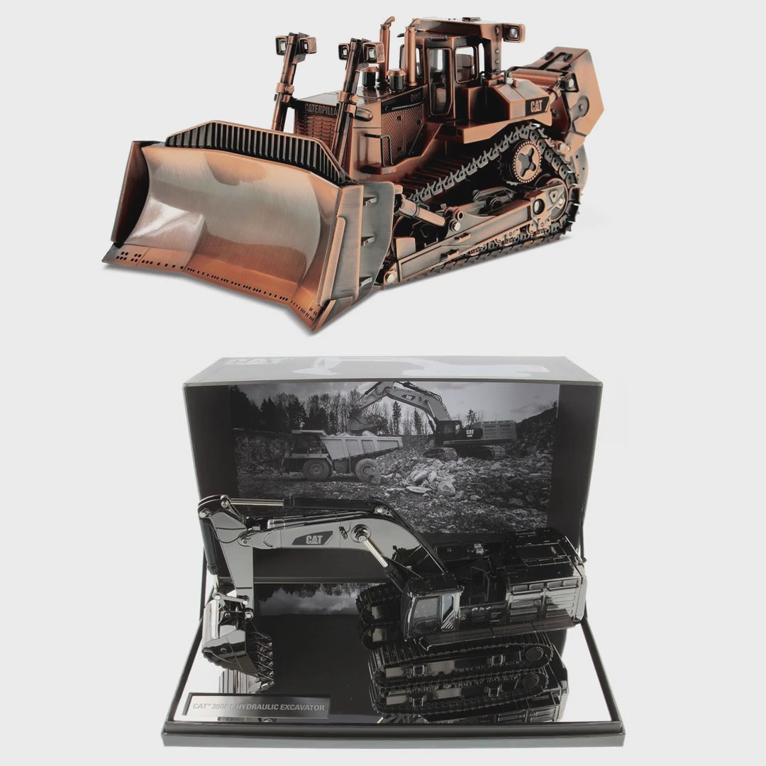 Cat commemorative 1:50 die cast value bundle