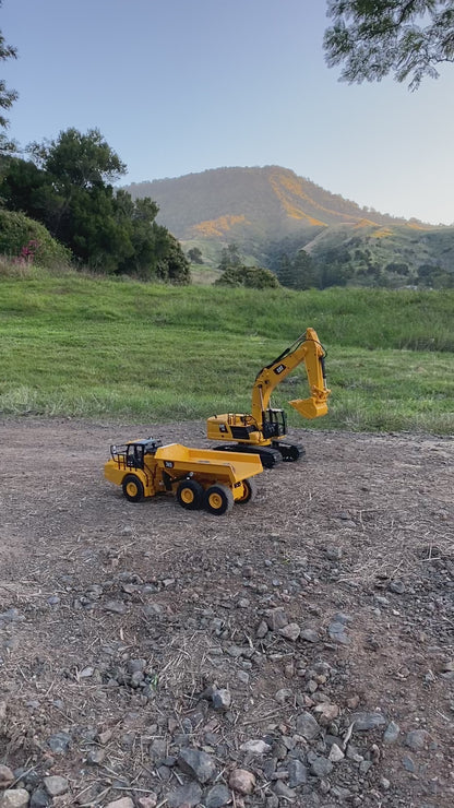CAT Remote Controlled 336 Excavator 1:24
