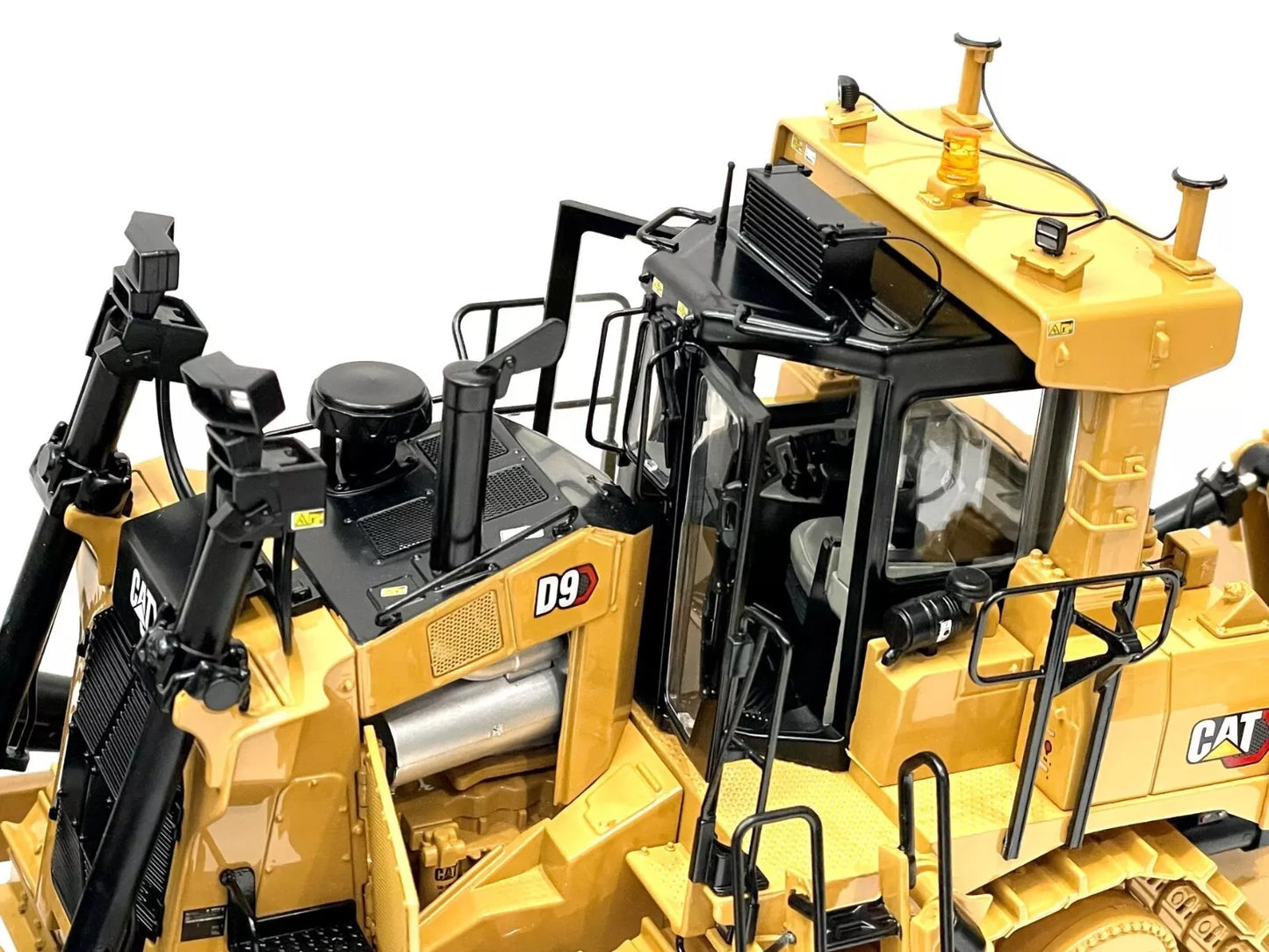 CAT D9 Dozer SU-Blade Single-Shank 1:24 Scale Die Cast Model