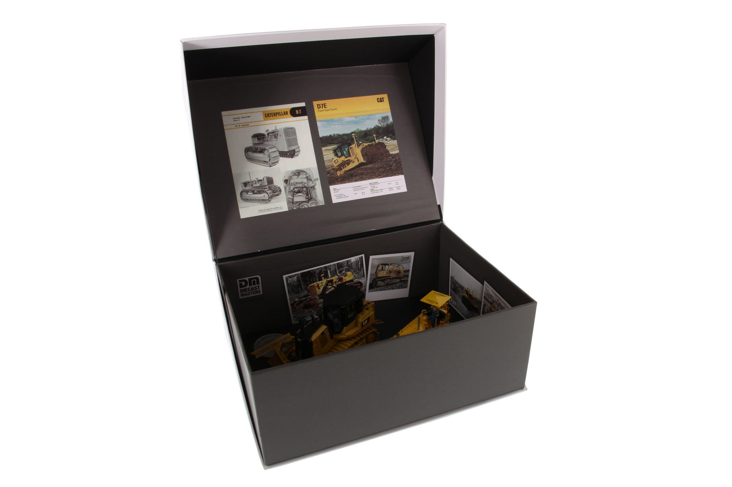 CAT D7 (17A) & D7E Electric Drive Track-Type Tractor Evolution Series 1:50 Scale Die Cast Model