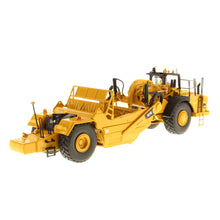 CAT 621K Wheel Tractor-Scraper 1:50 Scale Die Cast Model