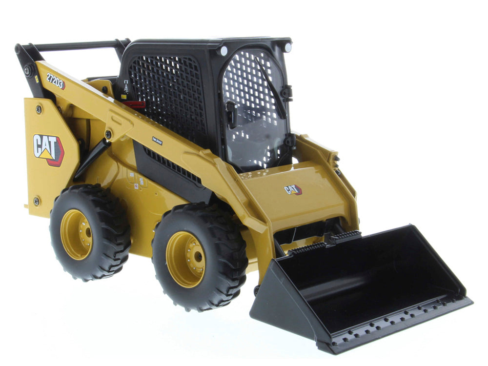 Cat 272D2 Remote Control Wheeled Skid Steer Loader & 4 work tool 116