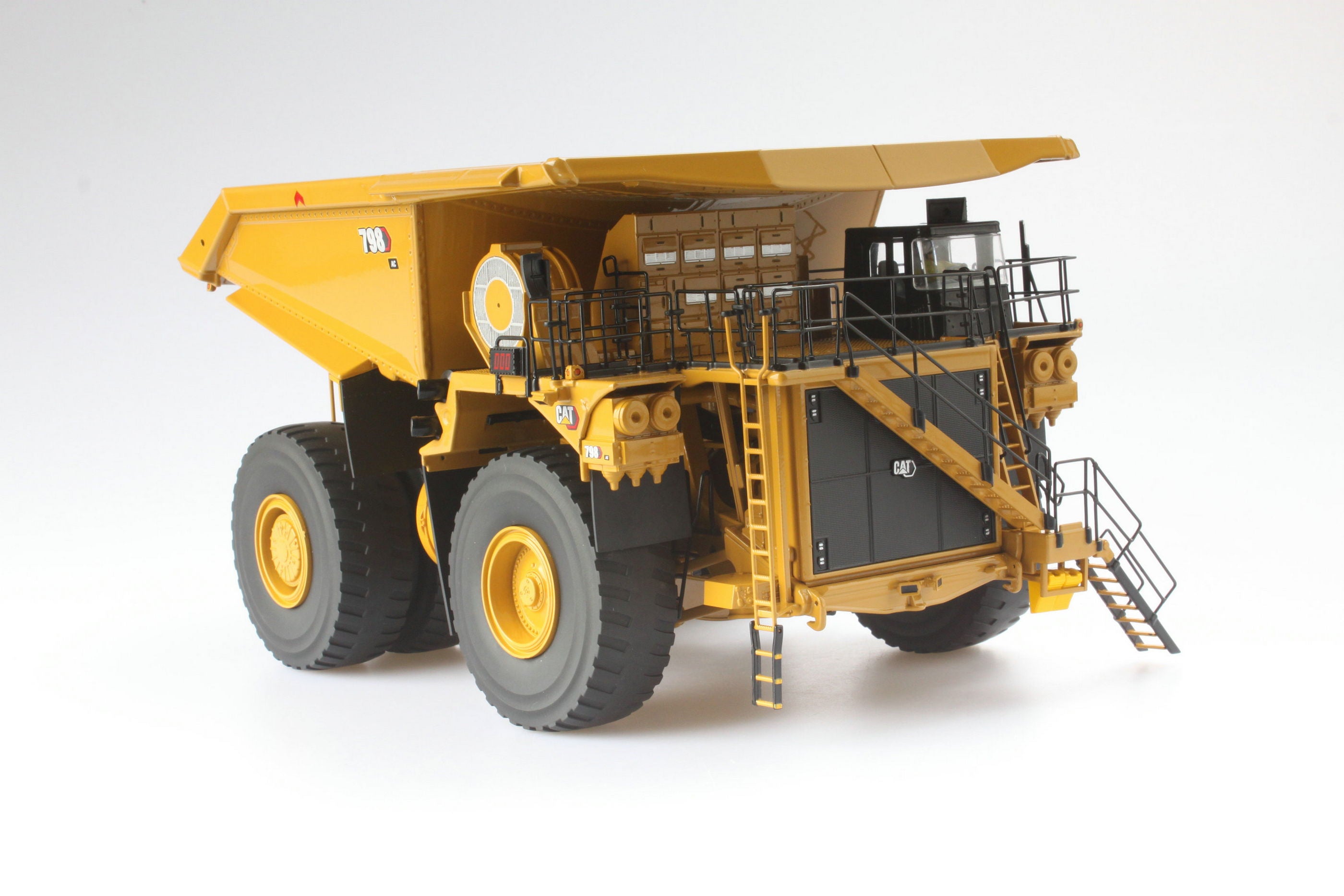 CAT Die Cast 798 AC Mining Truck 1:50