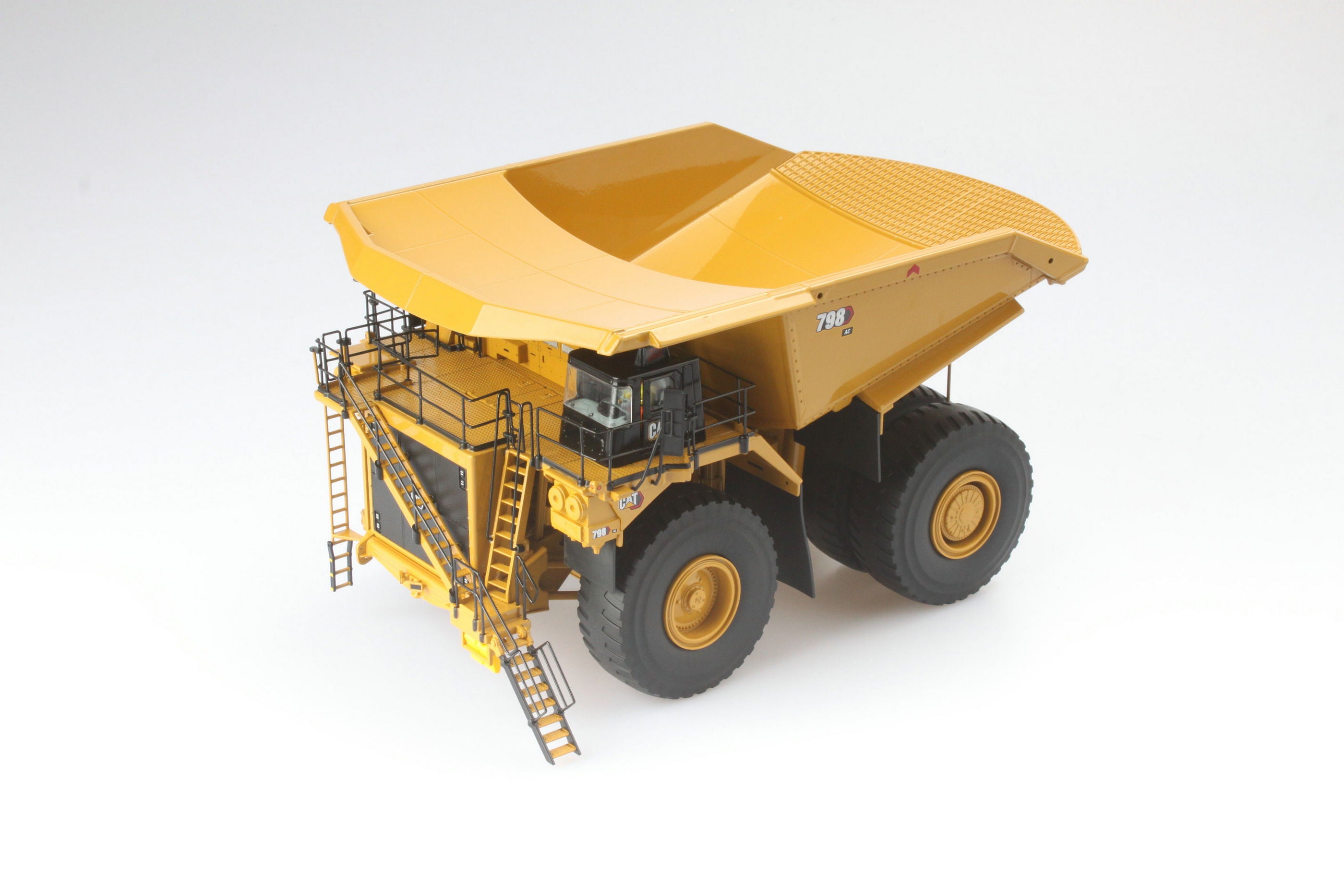 CAT Die Cast 798 AC Mining Truck 1:50