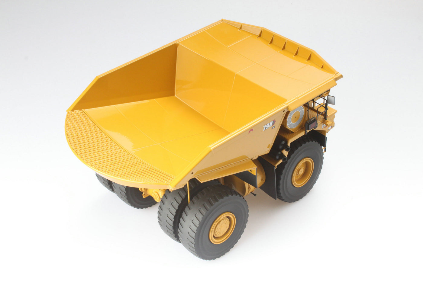 CAT Die Cast 798 AC Mining Truck 1:50
