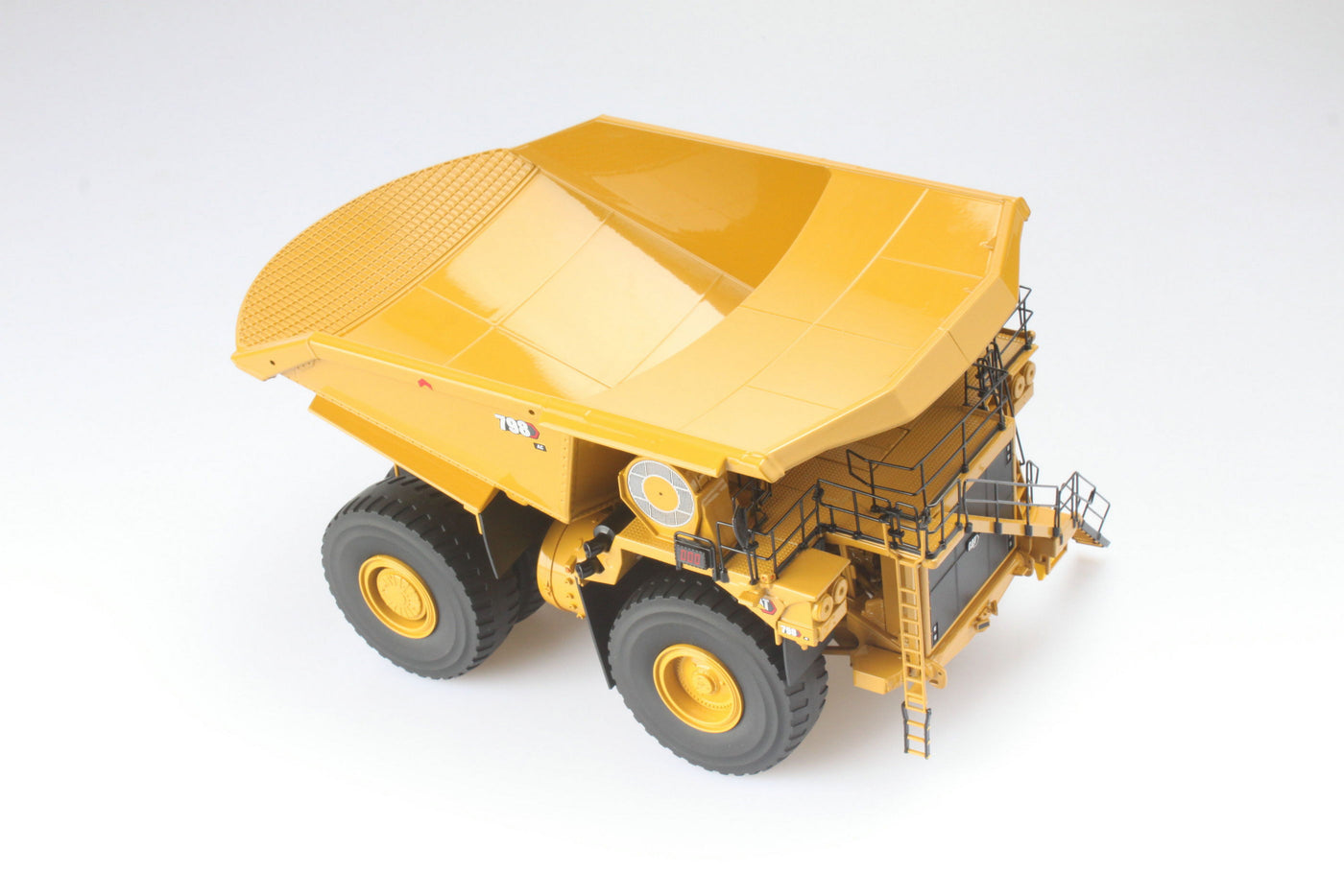 CAT Die Cast 798 AC Mining Truck 1:50