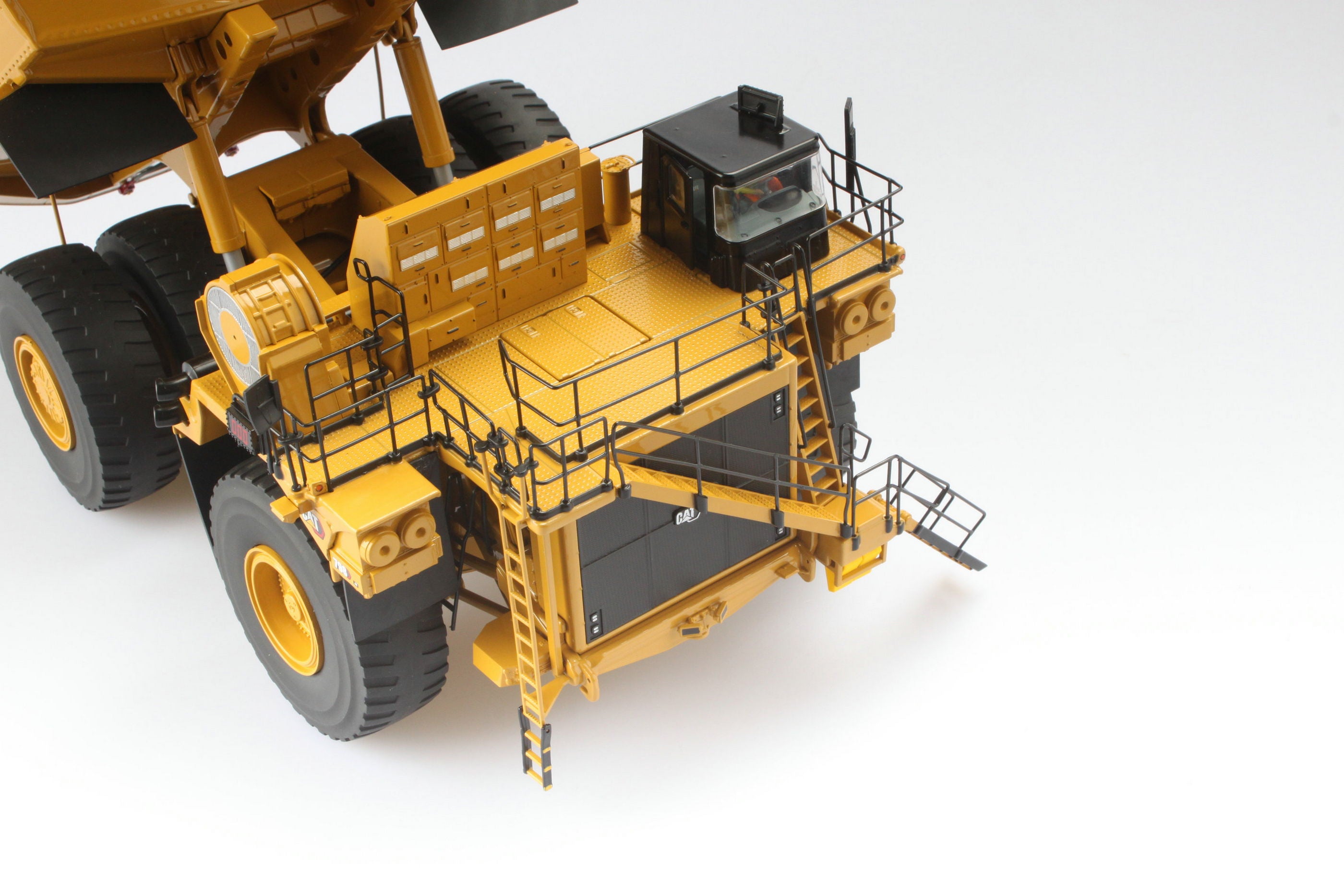 CAT Die Cast 798 AC Mining Truck 1:50