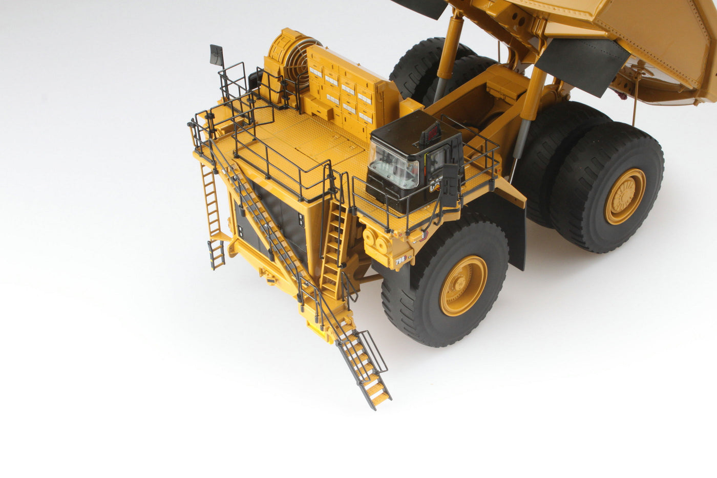 CAT Die Cast 798 AC Mining Truck 1:50